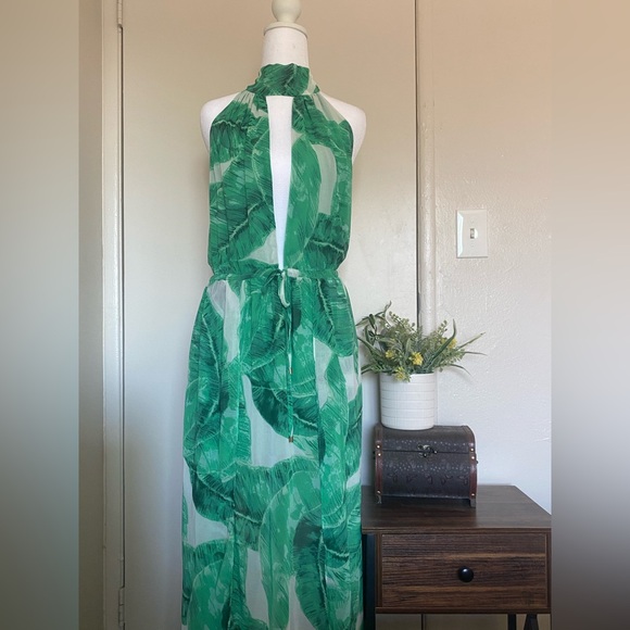 Apricot Lane Dresses & Skirts - Apricot Lane Vibrant‎ Green Leaf Dress women size large